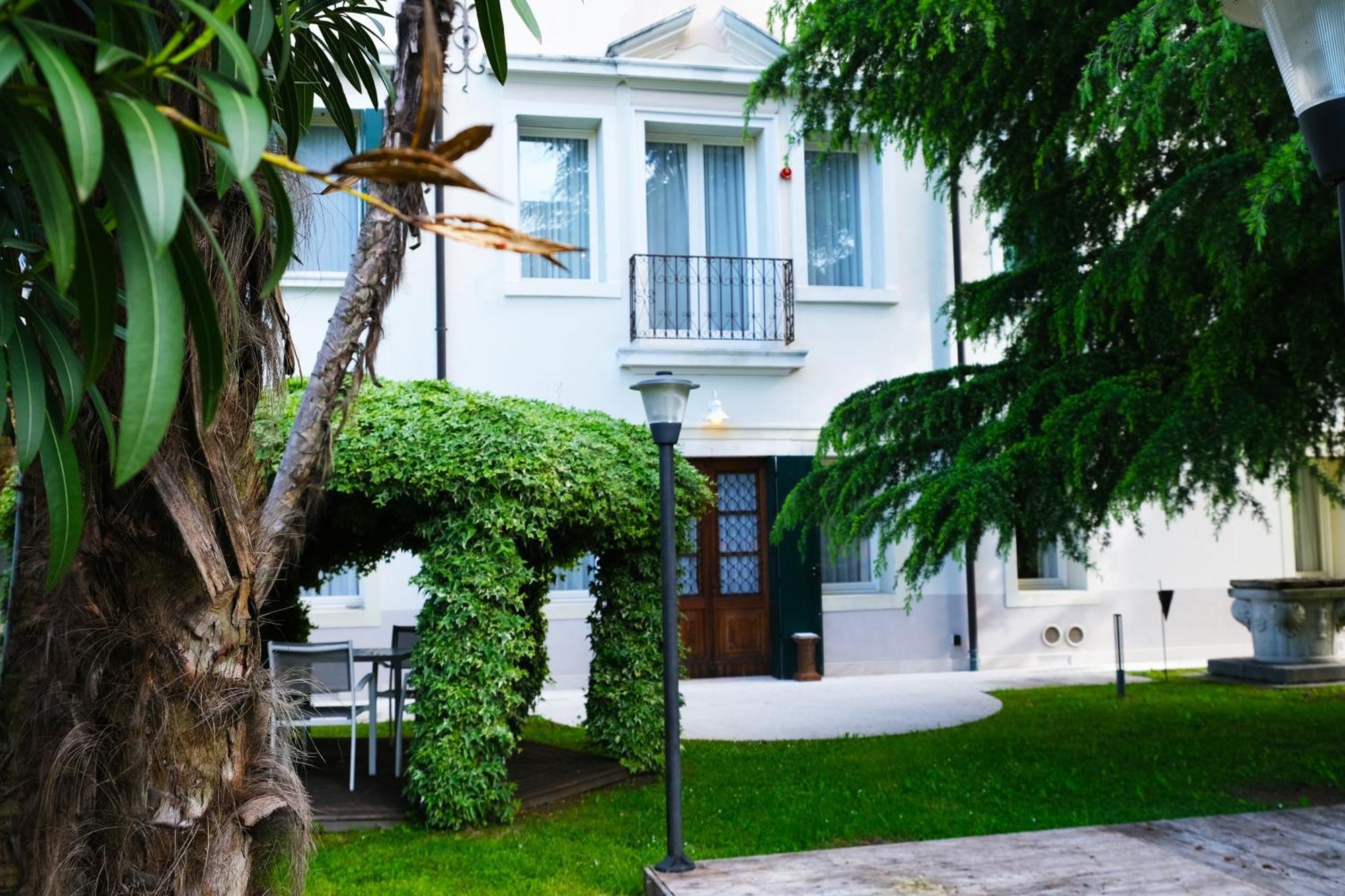 Ca Damiani Hotel Caneva